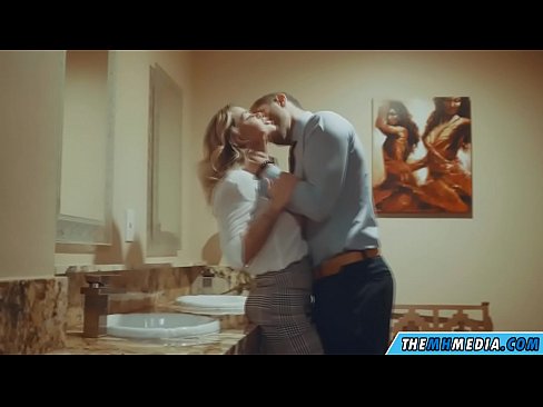 ❤️ Kung ang usa ka busty blonde naghaylo kanimo sa usa ka publiko nga kasilyas ️  Sex sa amon ceb.pornpk.ru ❌